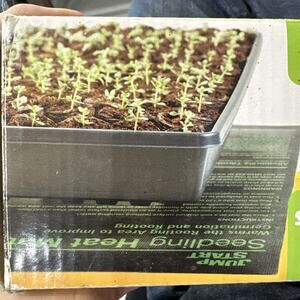 Seeding Heat Mat 20”x20” warm the root area up to 20° over ambient air temperatu